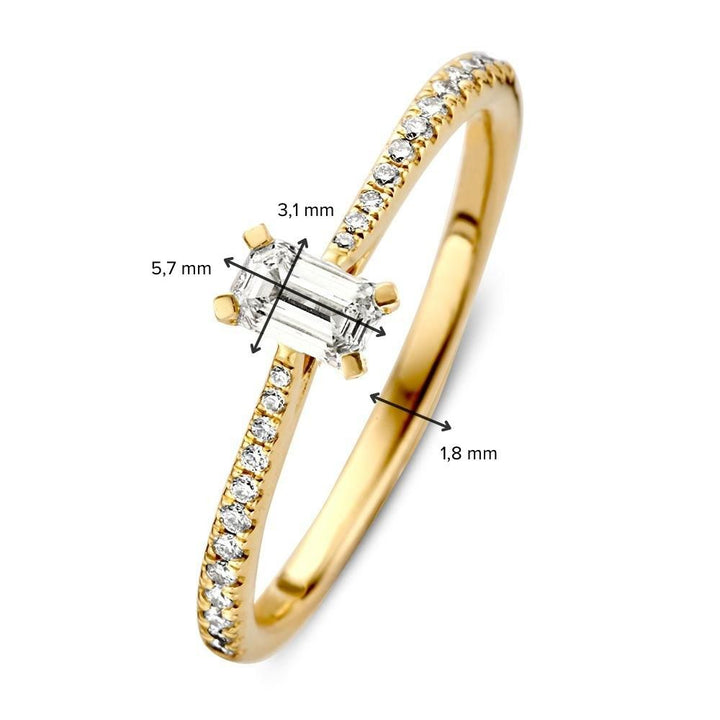 Verfijnde Geelgouden Ring met Baguette Diamant en Sprankelende Accenten – 14 Karaat Goud, 0.42ct Diamanten