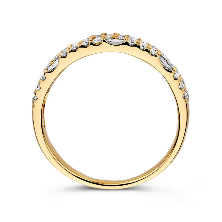 Elegant Yellow Gold Ring with Brilliant and Baguette Cut Diamonds 0.94 crt.