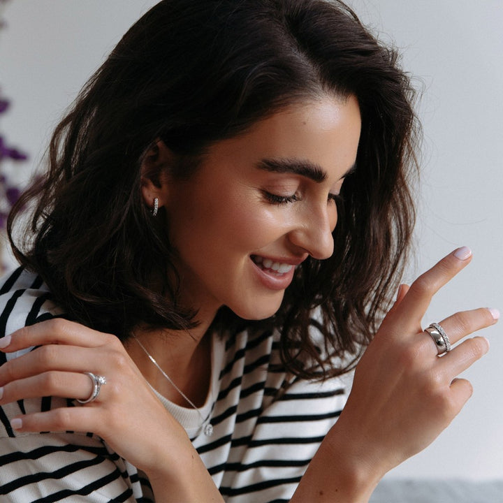 Ring Jess 6mm witgoud