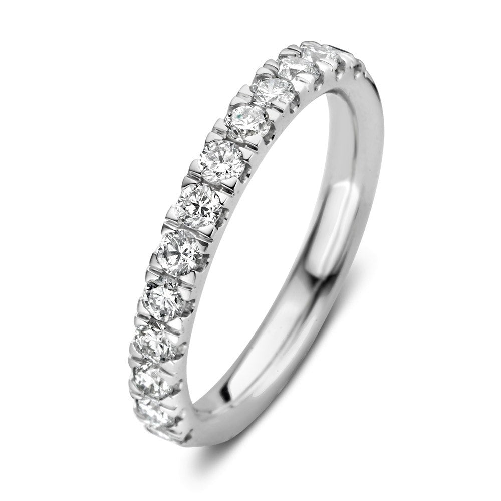 Witgouden ring met 0,86 crt. aan ronde diamanten in een volle zetting.