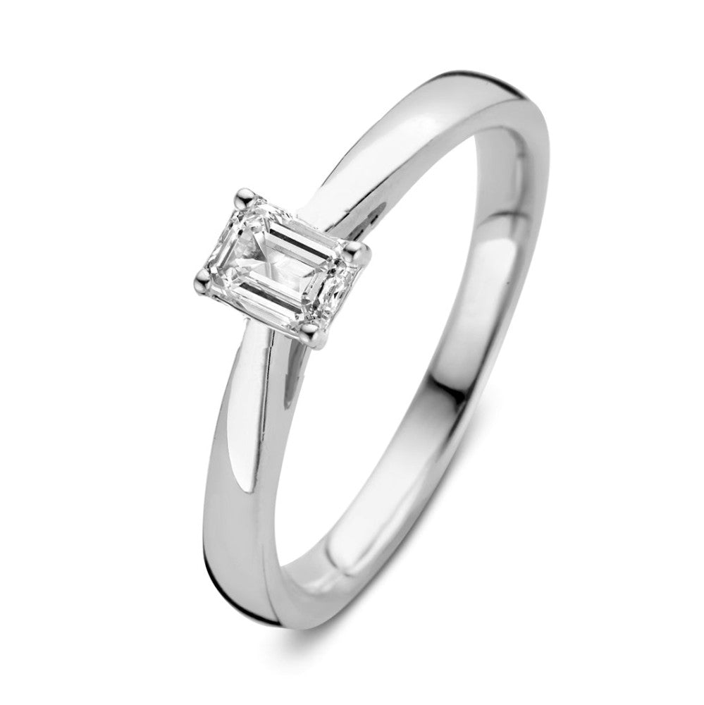 Witgouden ring met een vierkante diamant van 0,30 crt, minimalistisch ontwerp.