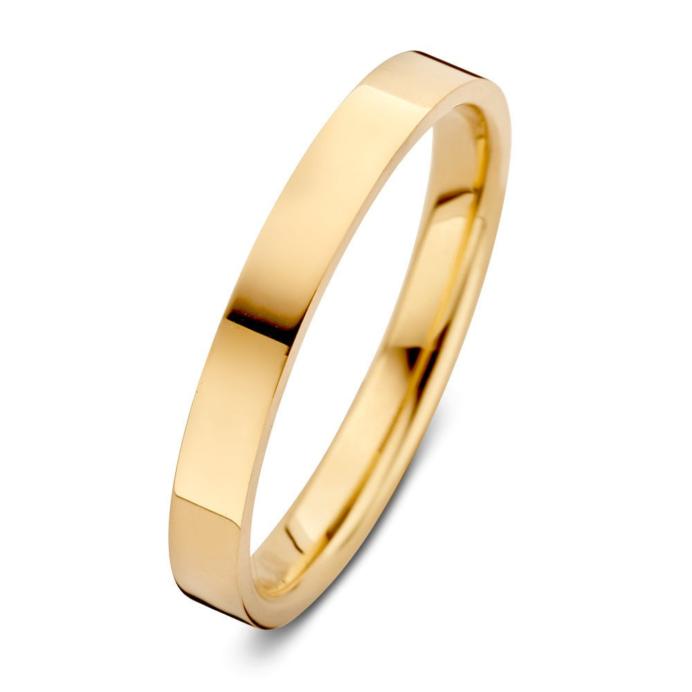Geelgouden ring van 3 mm breed met een strakke, glanzende afwerking.