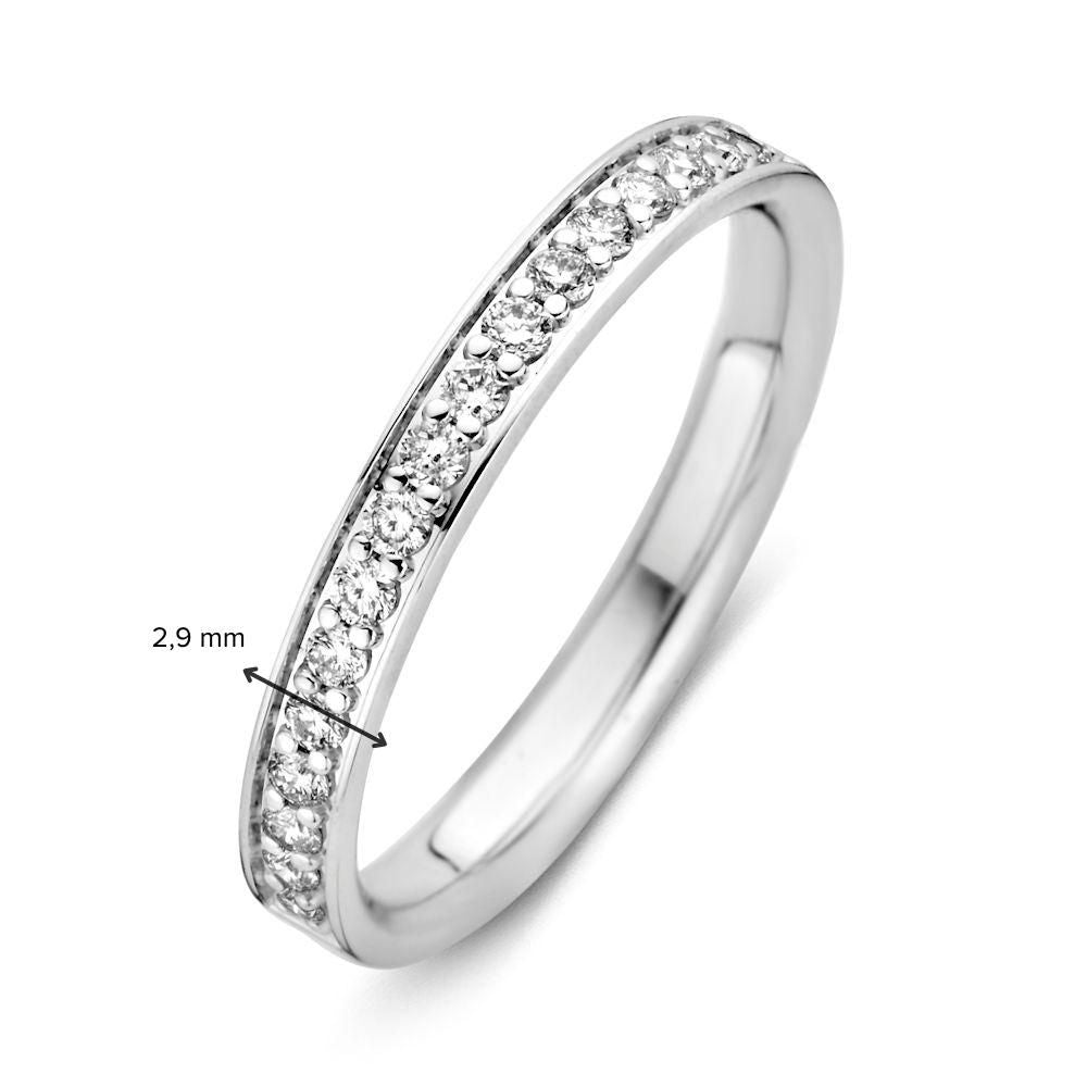 Sleek White Gold Ring with Brilliant Diamond – 0.27 ct