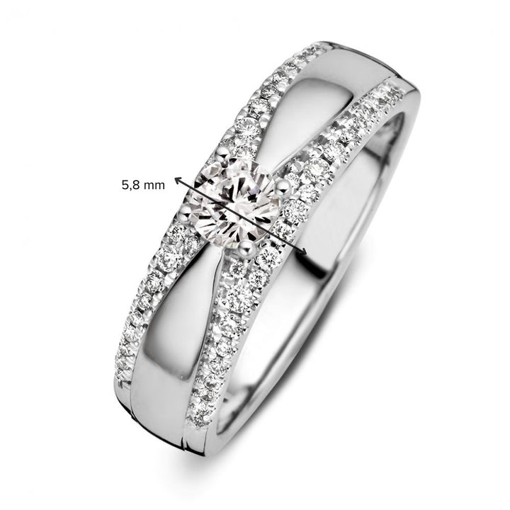 Elegant White Gold Ring with Brilliant Cut Diamond – 0.52 Carats