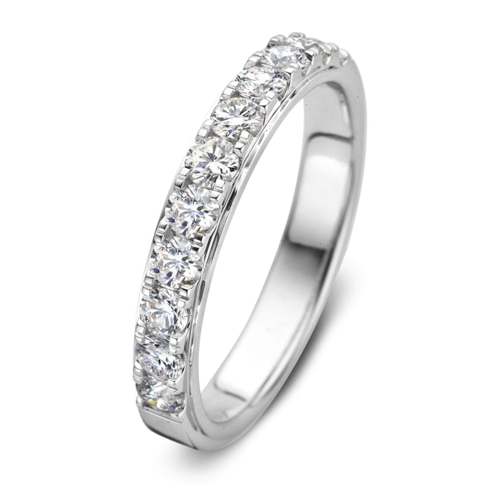 Witte gouden ring met briljante diamanten in chatonzetting, totaal 0,76 karaat.