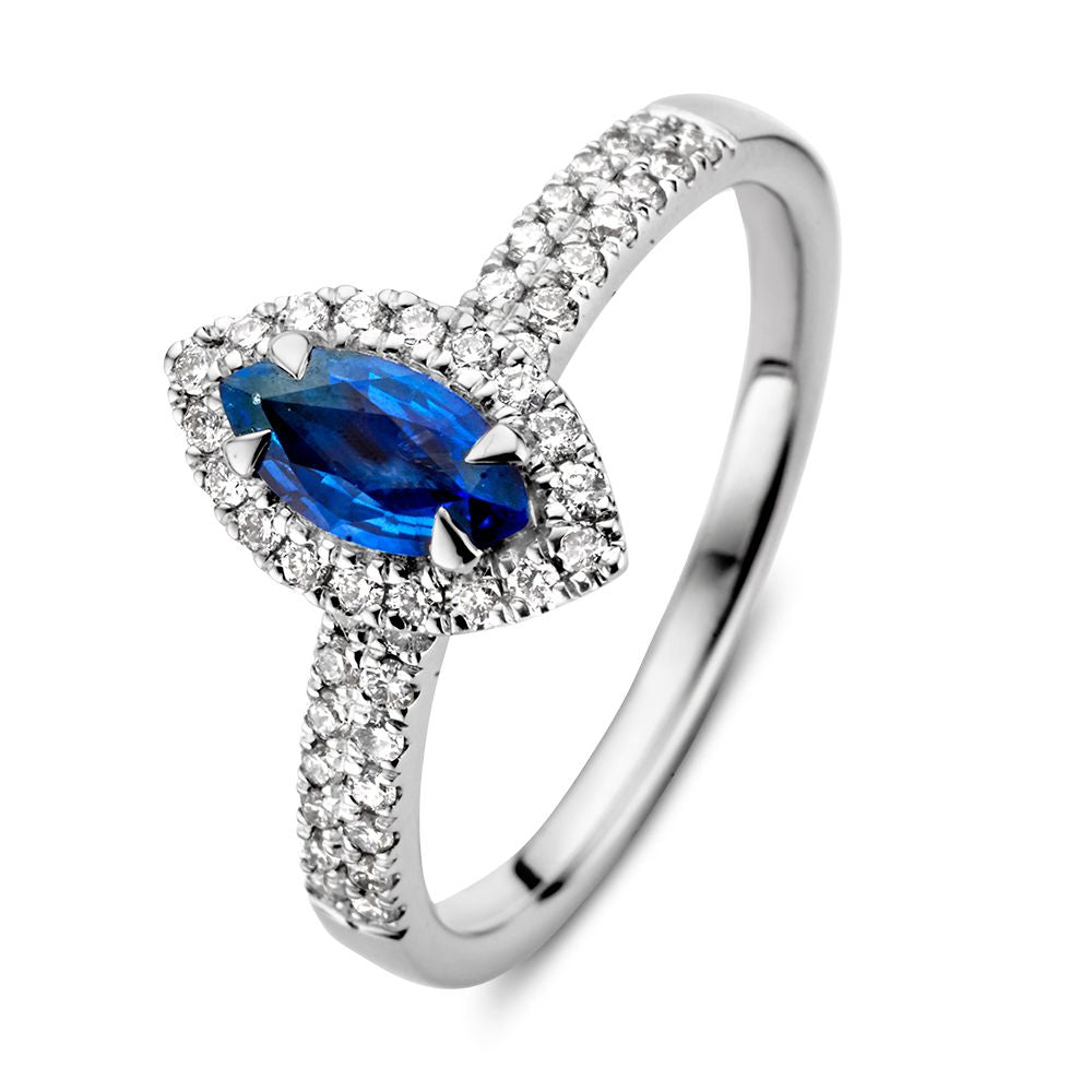 Witgouden ring met markies geslepen saffier omringd door briljant geslepen diamanten.