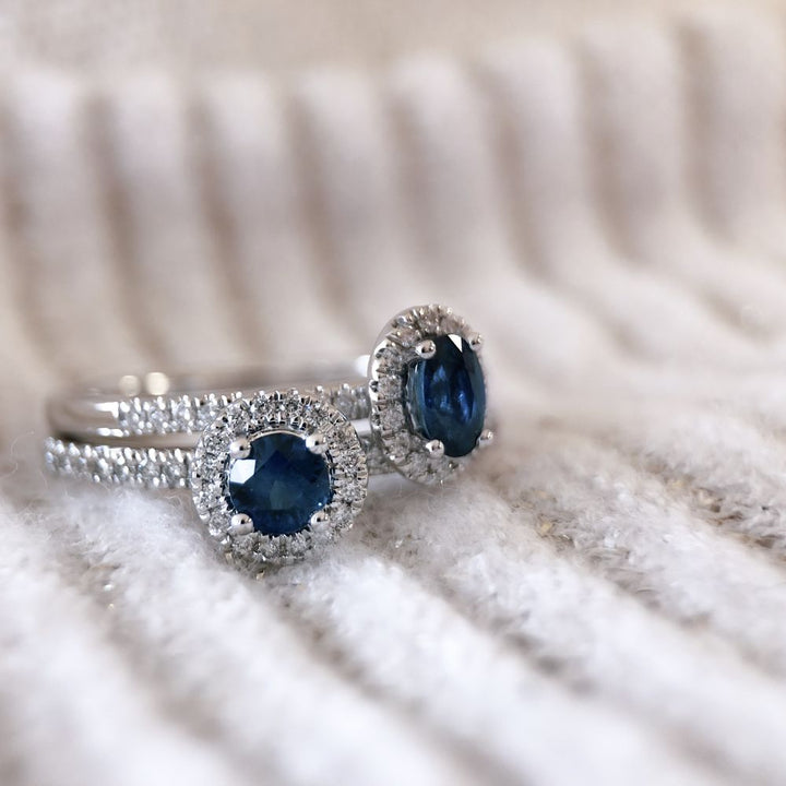 Witgouden Ring met Blauwe Saffier en Diamant: Elegantie in Harmonie