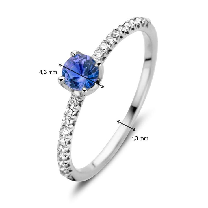 18kt Witgouden Ring met Blauwe Saffier en 0.15ct Briljanten – Elegante