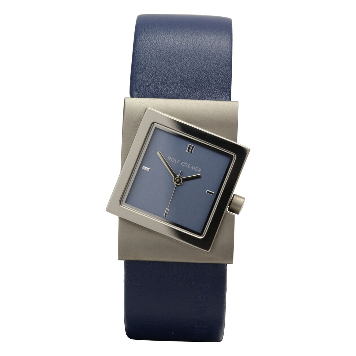 Blauw horloge met vierkante wijzerplaat, zilveren kast en leren band.