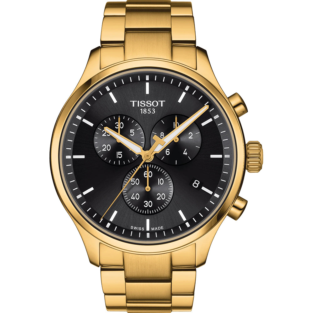 Gouden chronograaf met zwarte wijzerplaat en drie subdials, metalen schakelband.
