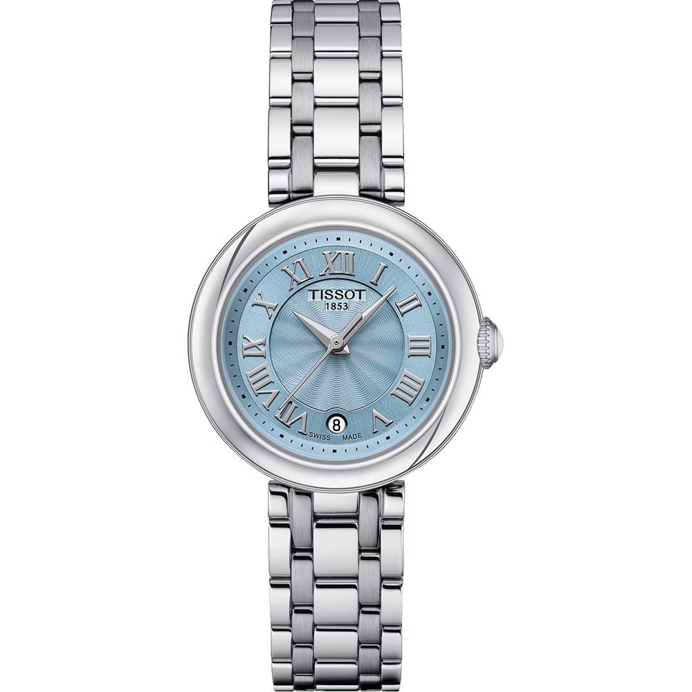 Zilveren horloge met een lichtblauwe wijzerplaat en Romeinse cijfers, voorzien van een metalen schakelband.