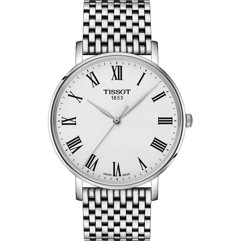Zilveren horloge met een witte wijzerplaat en Romeinse cijfers, voorzien van een mesh-band.