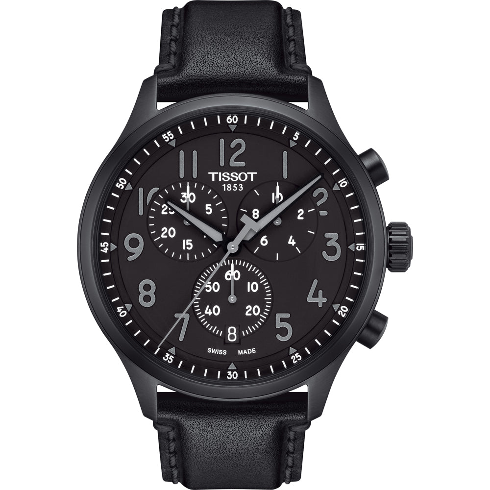 Zwart chronograaf horloge met leren band, grote wijzerplaat en witte cijfers.