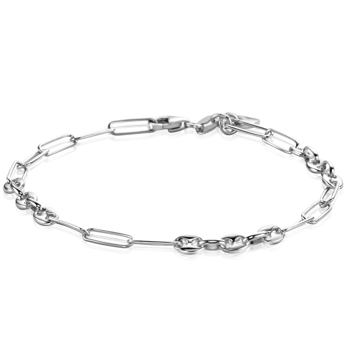Zilveren armband met schakels in verschillende vormen en een karabijnsluiting.