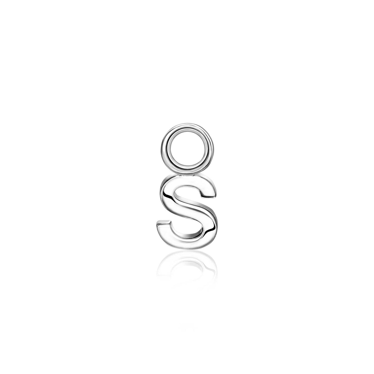Zilveren oorbellen met een moderne, abstracte vorm in de letters 'O' en 'S'.