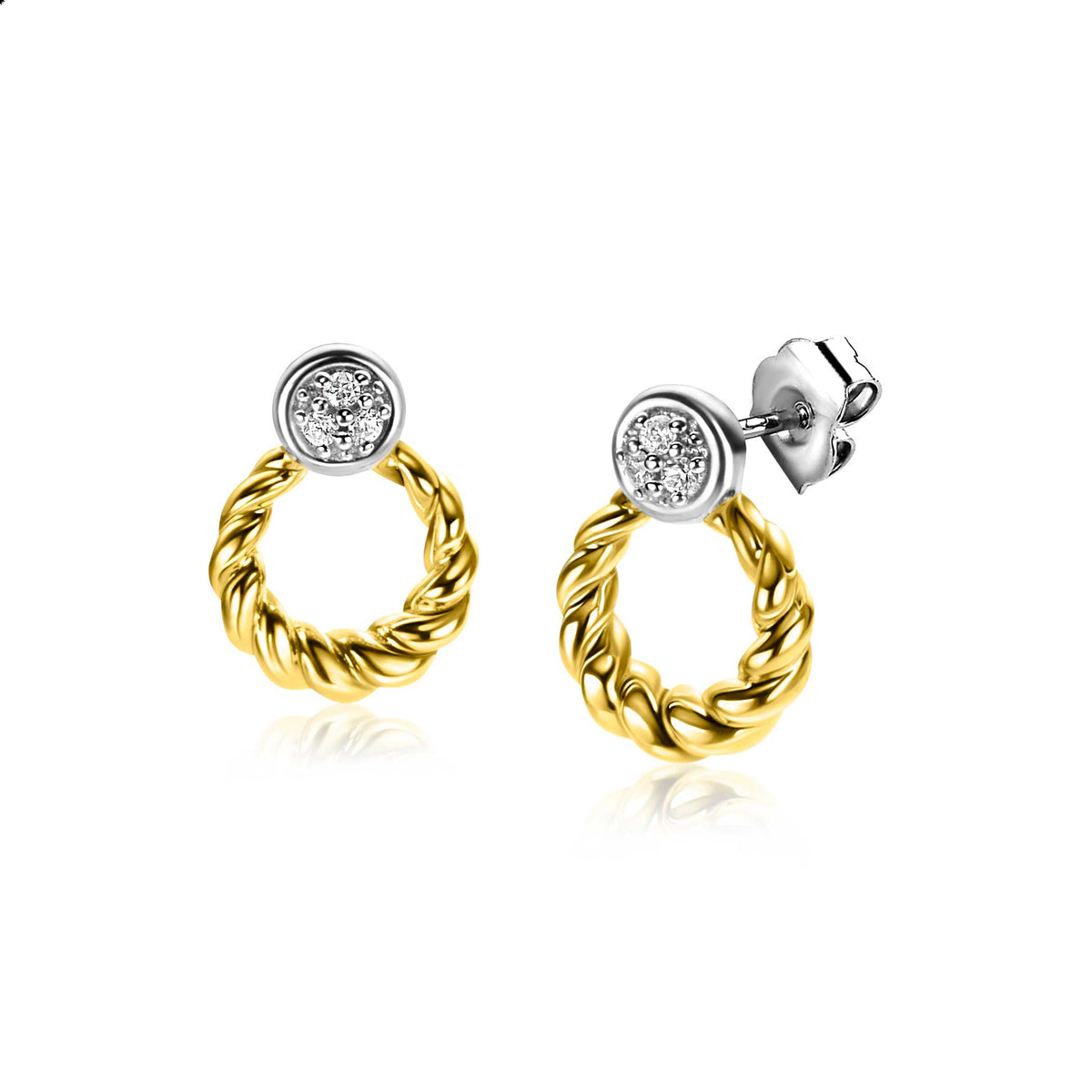 Gouden, gedraaide oorbellen met een zilveren stud en een ronde, sprankelende steen.