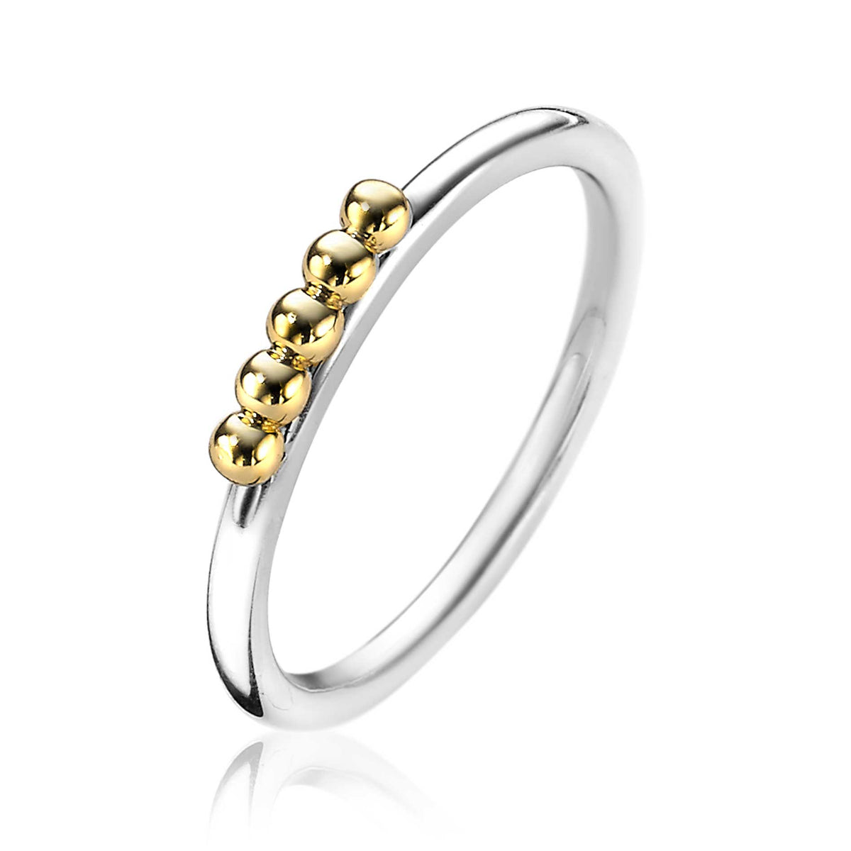 Zilveren ring met een gladde afwerking en vijf gouden bolletjes aan de bovenkant.
