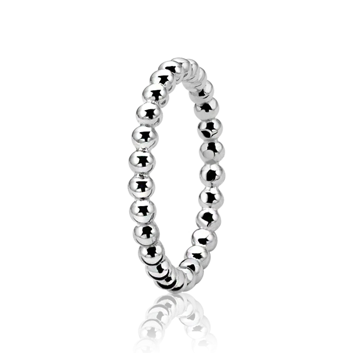 Zilveren ring met bolletjesdesign en glanzende afwerking.