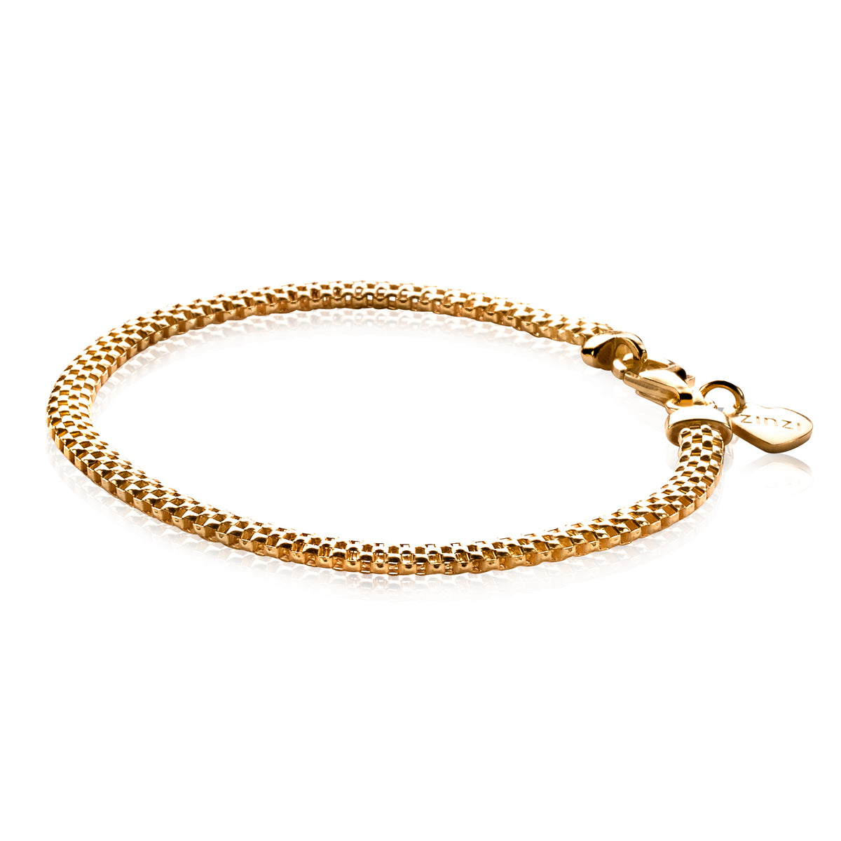 Gouden armband met een fijne mesh-band en een karabijnsluiting.