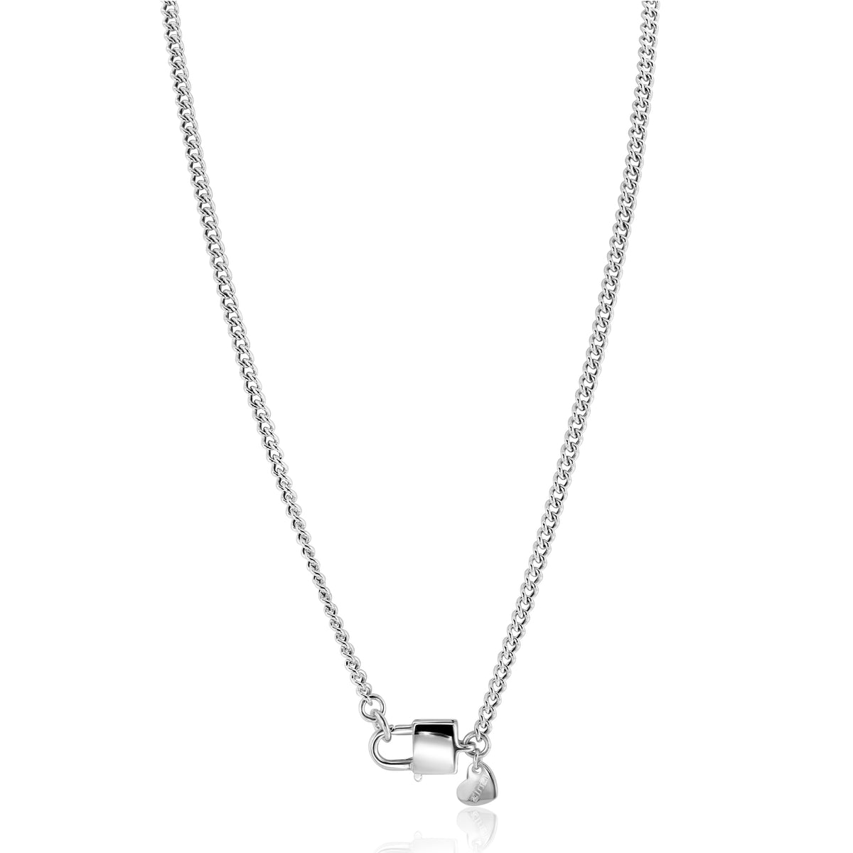 Zilveren ketting met een gladde sluiting en een hartvormig bedeltje.