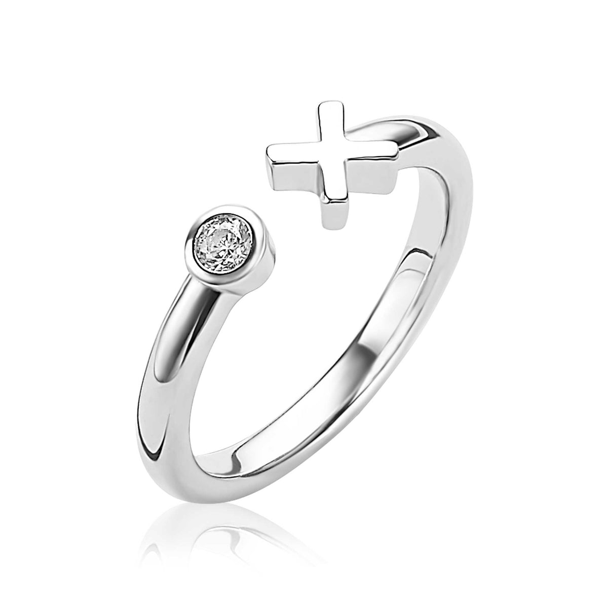 Zilveren ring met een kruis en een fonkelend steentje aan de zijkant.