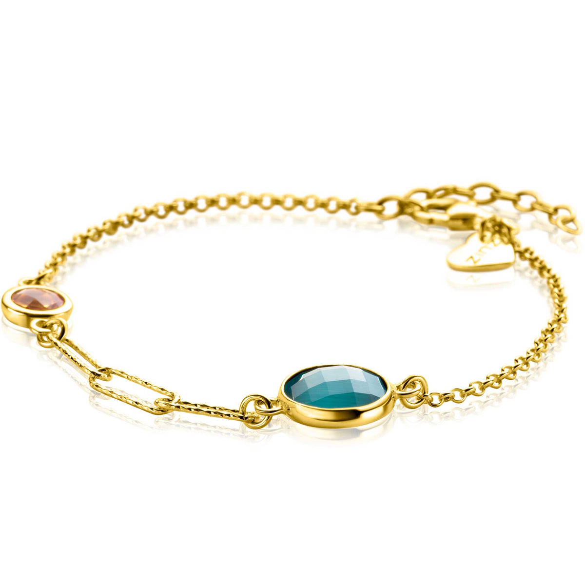 Gouden armband met facetterende blauwe en roze stenen, fijne schakels en een verlengketting.