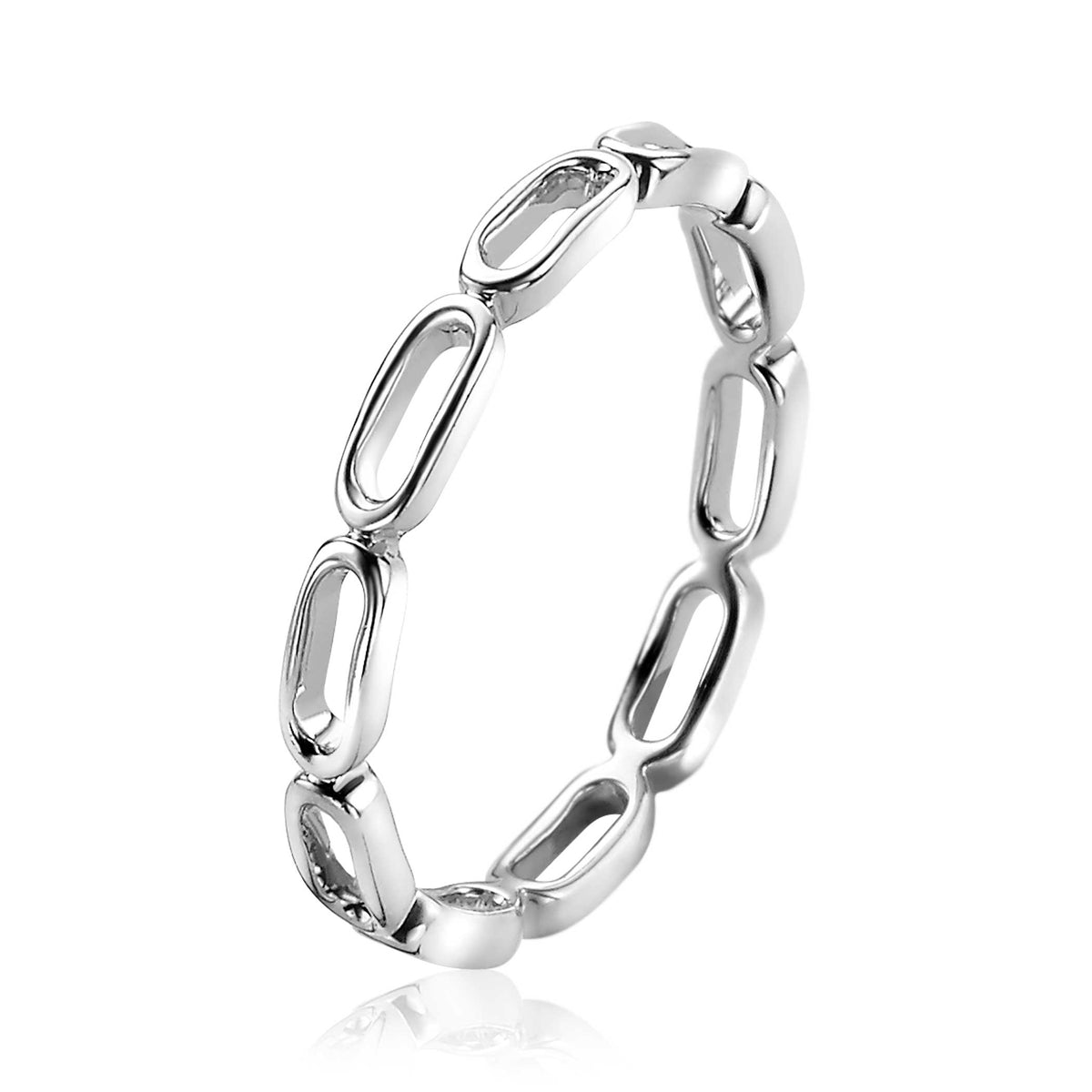 Zilveren ring met een schakelpunt-ontwerp en glanzende afwerking.