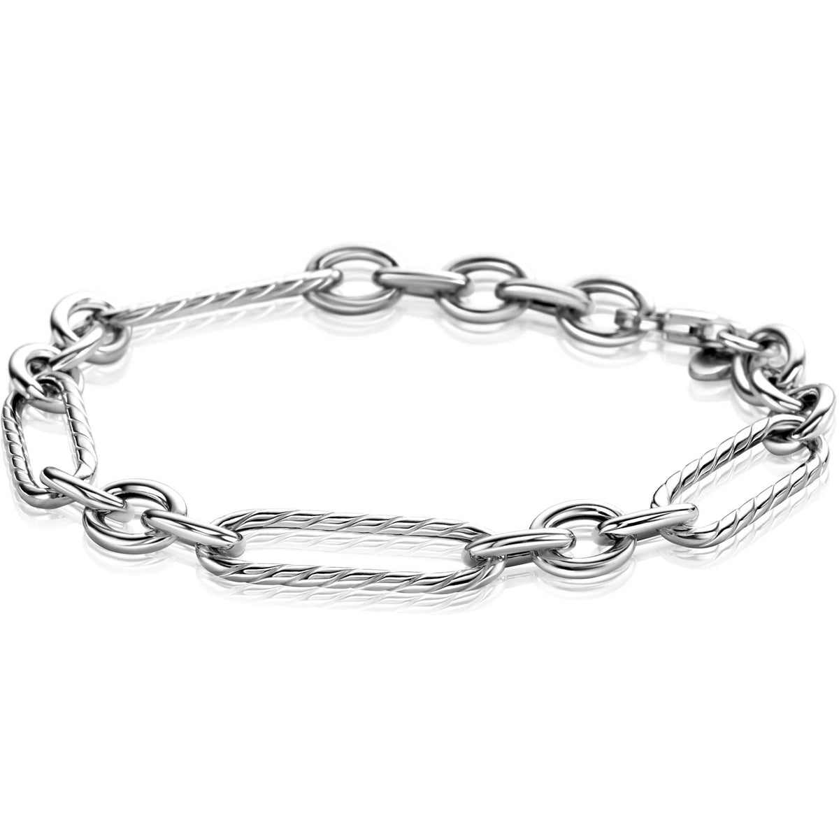 Zilveren armband met schakels in verschillende vormen en een gedraaide afwerking.