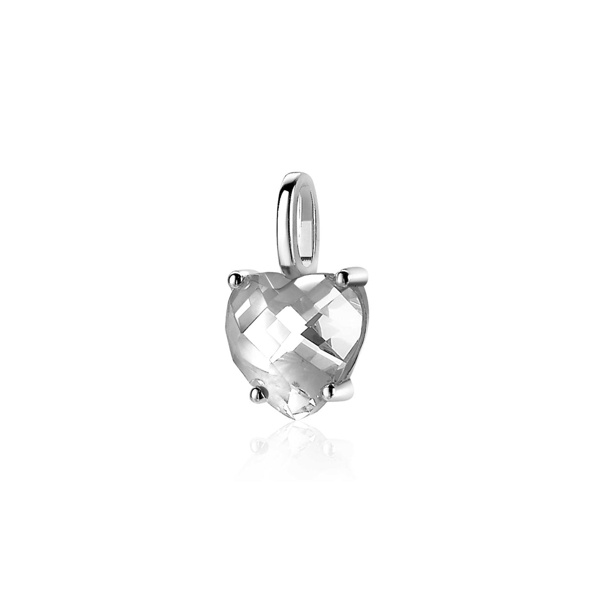 Zilveren hanger in de vorm van een hart met een facette geslepen, transparante steen.
