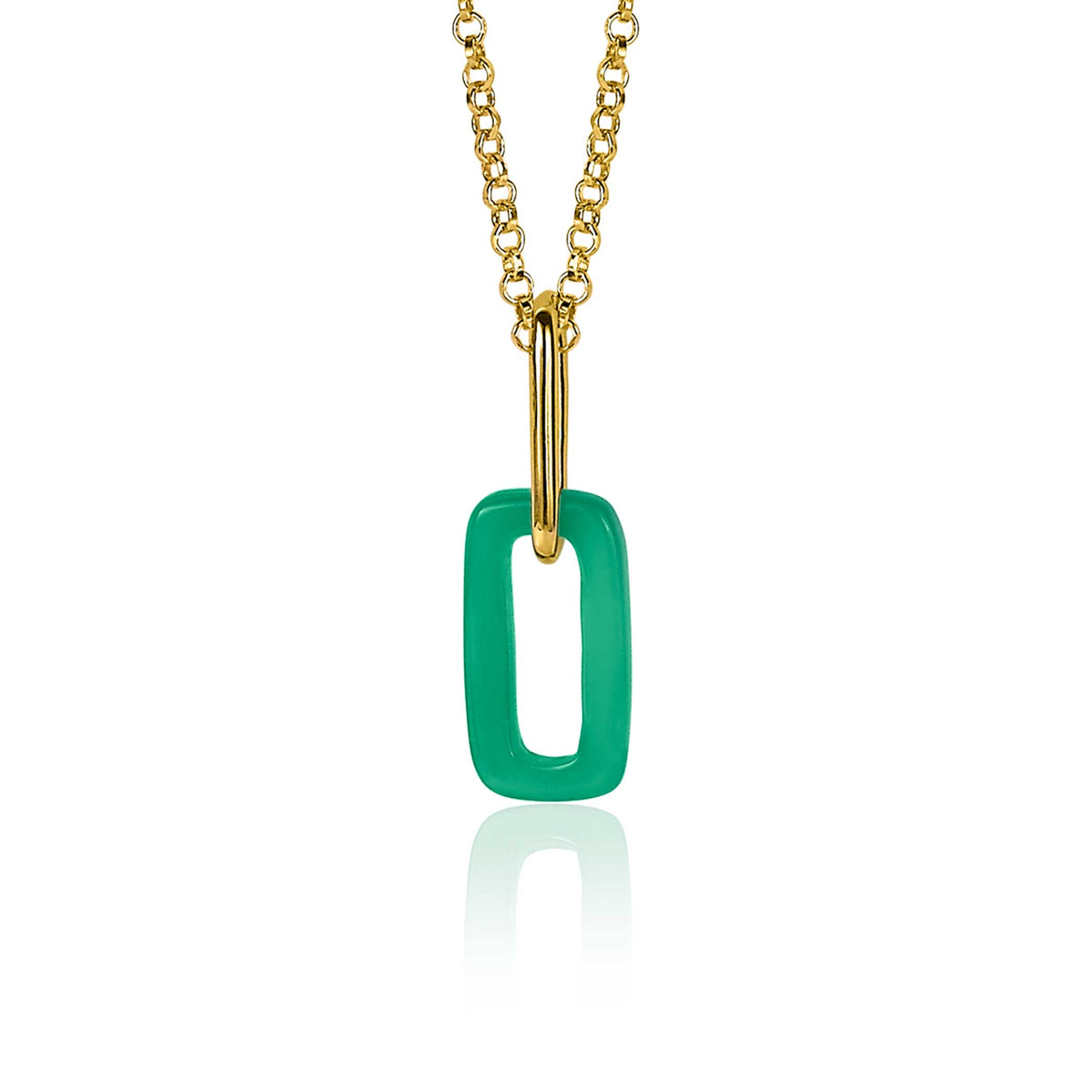 Gouden hanger met groene, rechthoekige steen aan een fijne ketting.