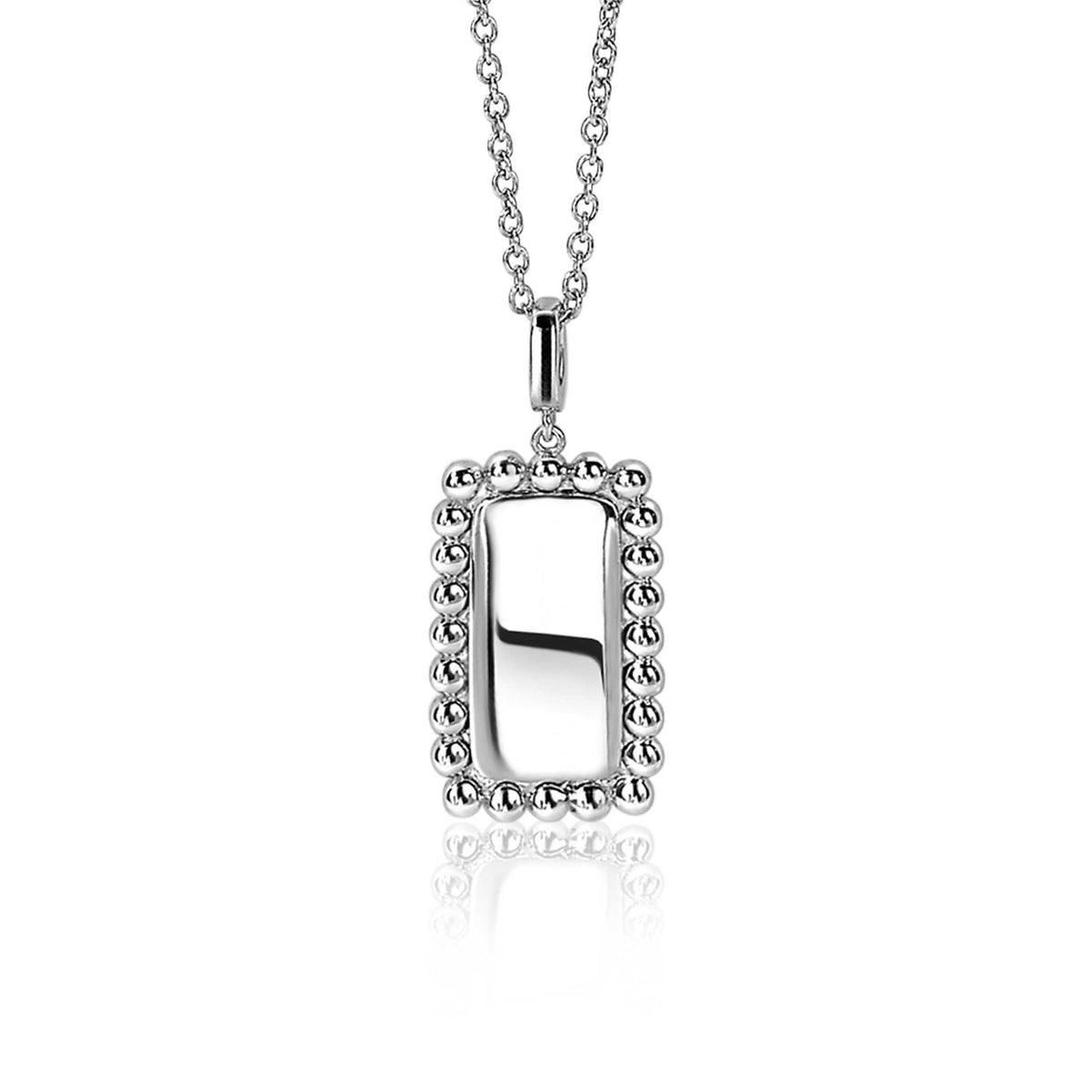Zilveren hanger met een rechthoekige vorm en bolletjesrand, aan een fijne ketting.