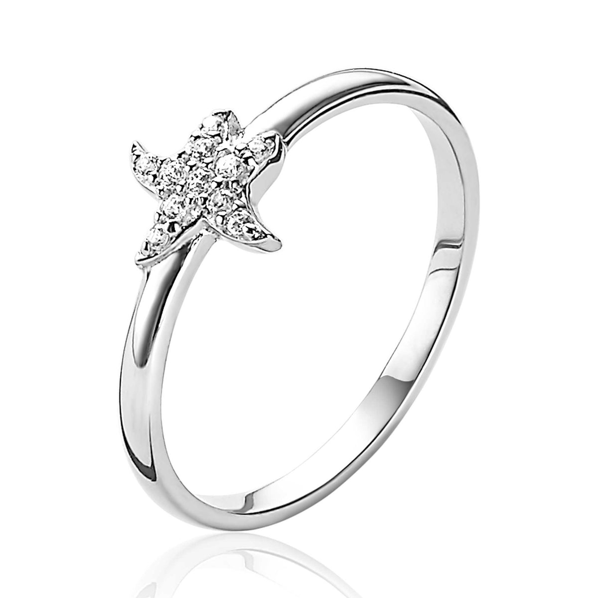 Zilveren ring met stervormige zetting en sprankelende steentjes.