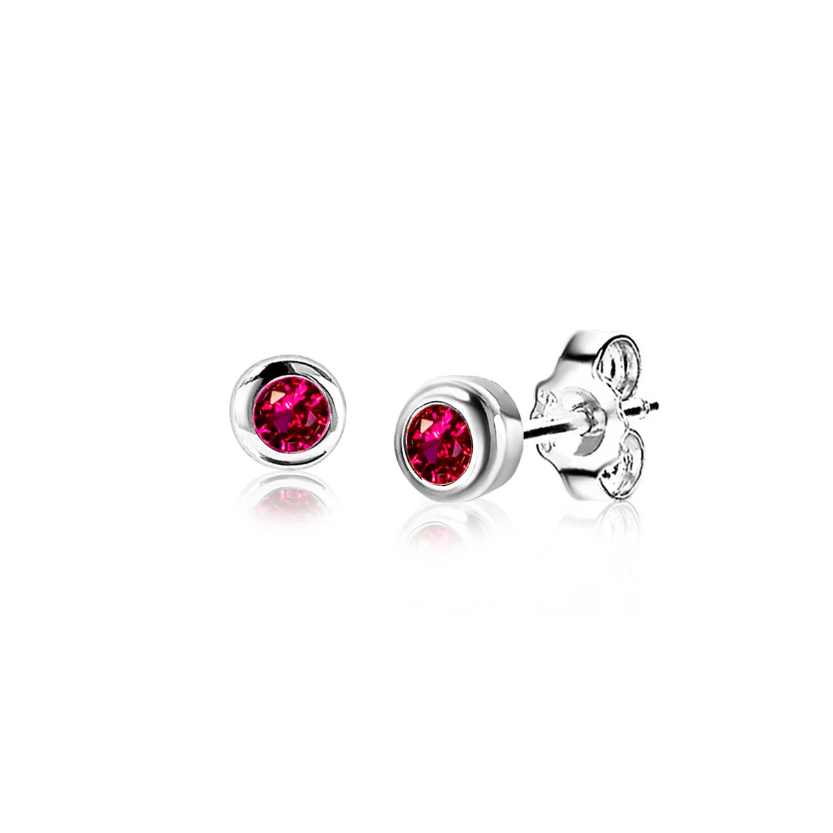 Zilveren oorbellen met ronde, fuchsia steentjes.