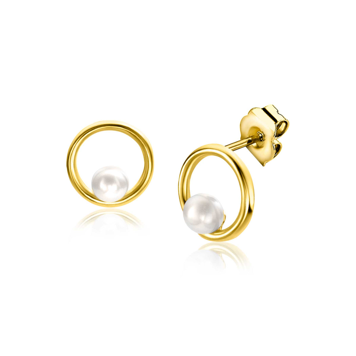 Gouden oorbellen met een ronde ring en een witte parel in het midden.