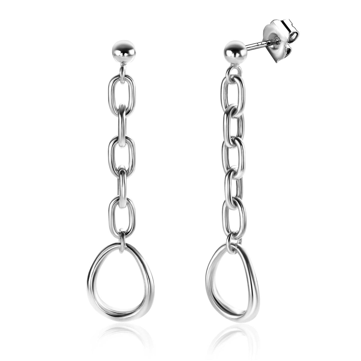Zilveren oorbellen met een kettingontwerp en een ronde hanger.