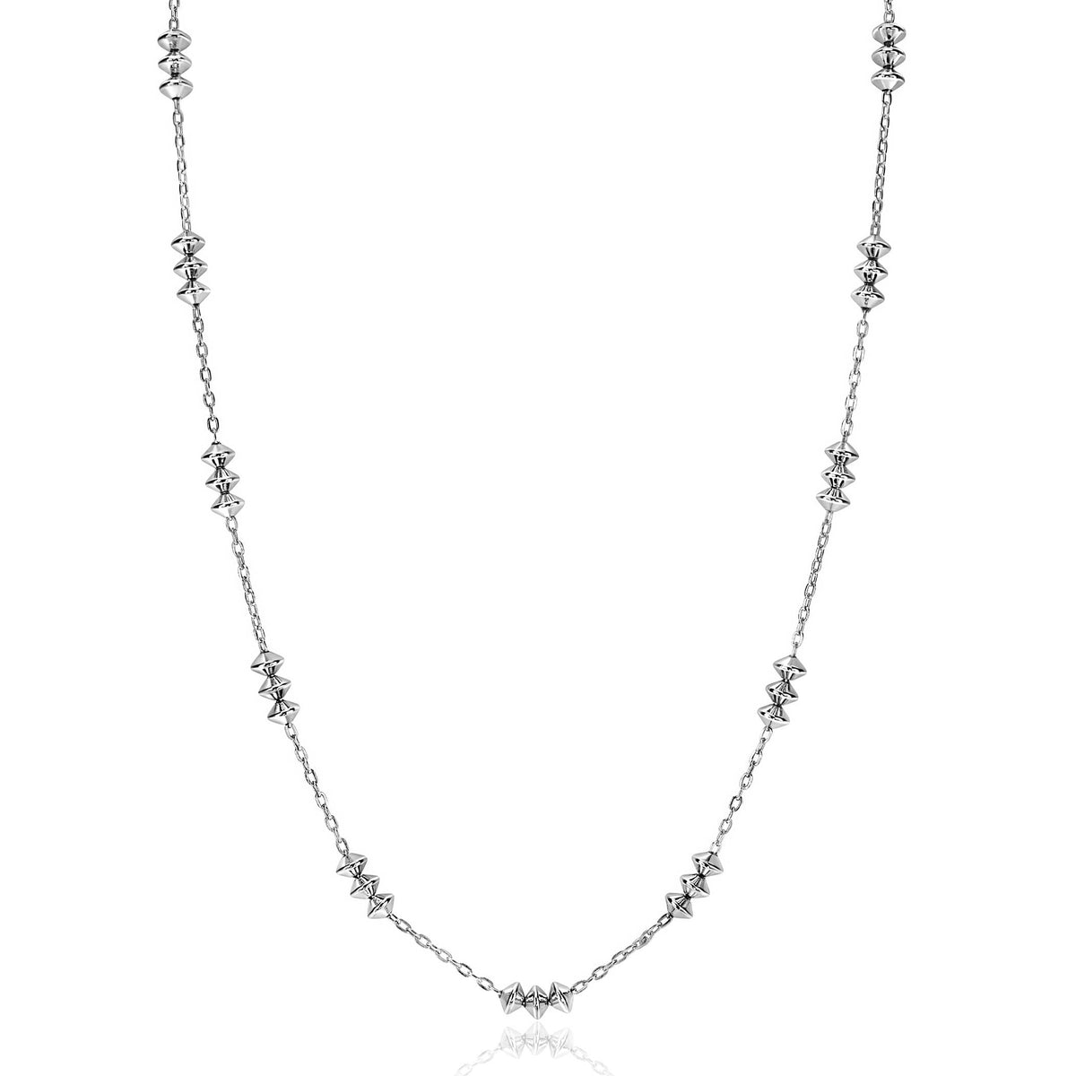 Zilveren ketting met decoratieve schakels en kleine stervormige details.