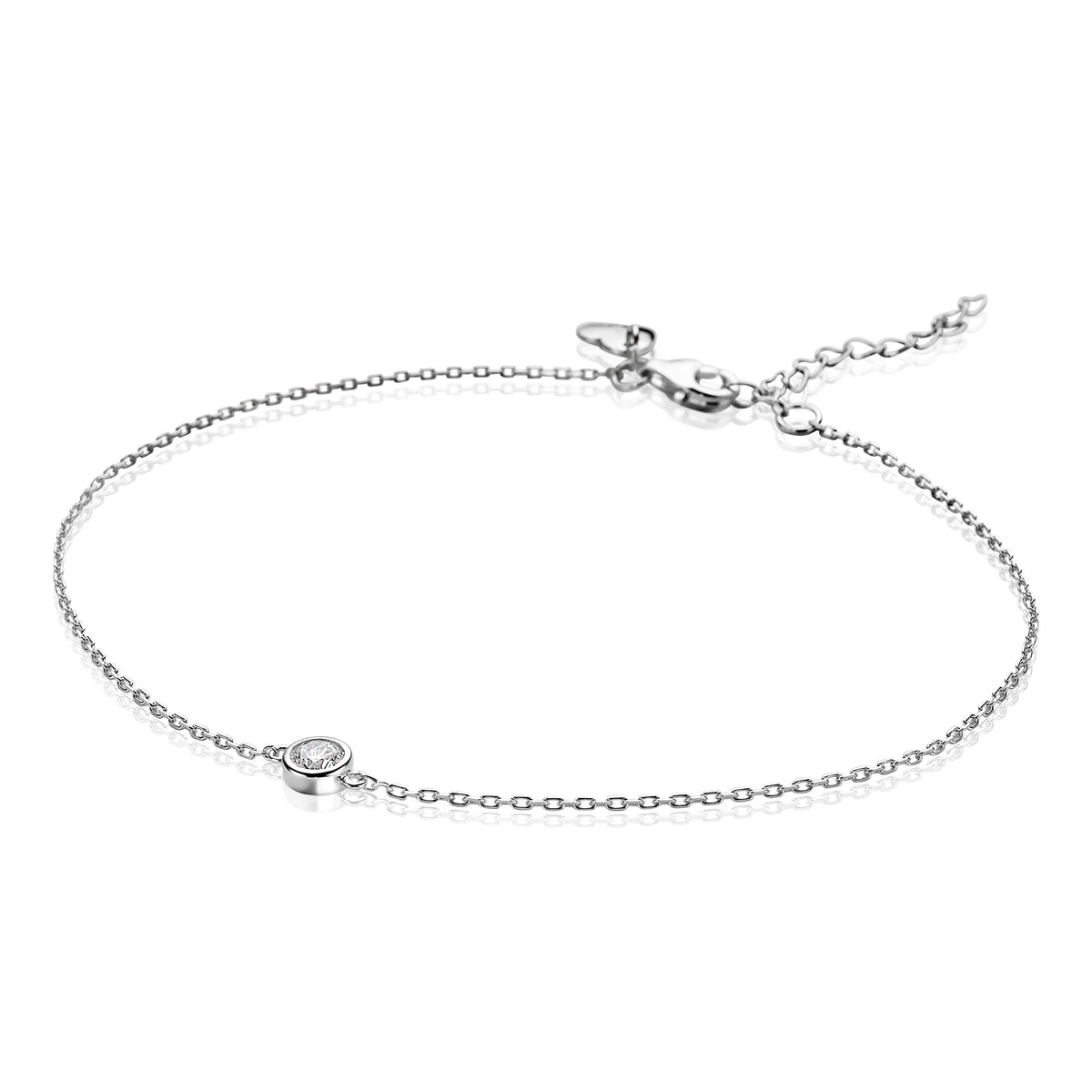 Zilveren ketting met een subtiele, ronde hanger en een fijne schakel.