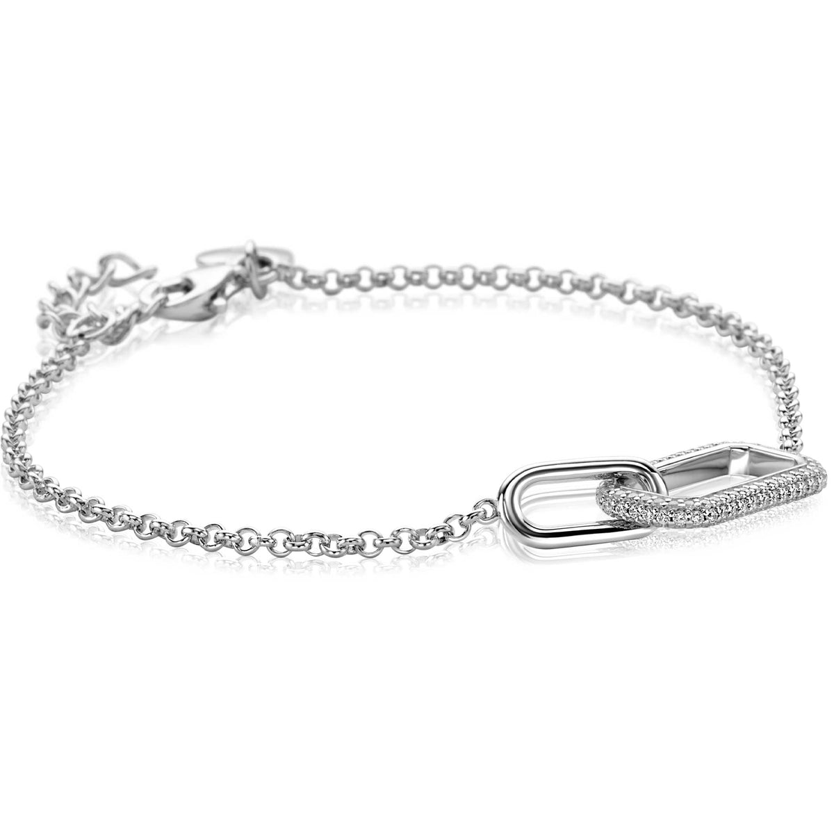 Zilveren armband met schakels en een decoratieve, verzilverde sluiting met steentjes.