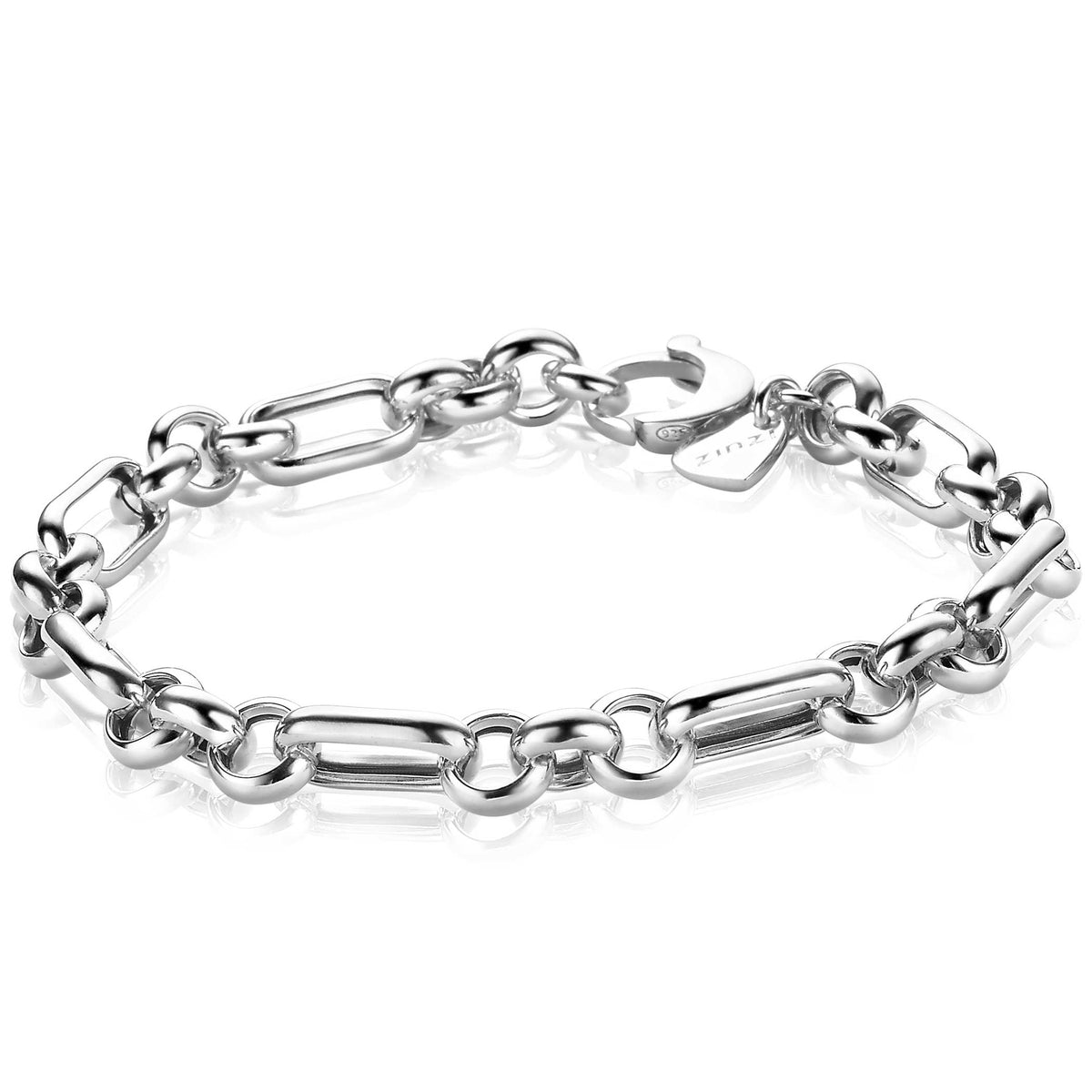 Zilveren armband met schakels en een karabijnsluiting.