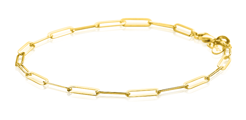 Gouden armband met een schakelpand ontwerp en een karabijnsluiting.