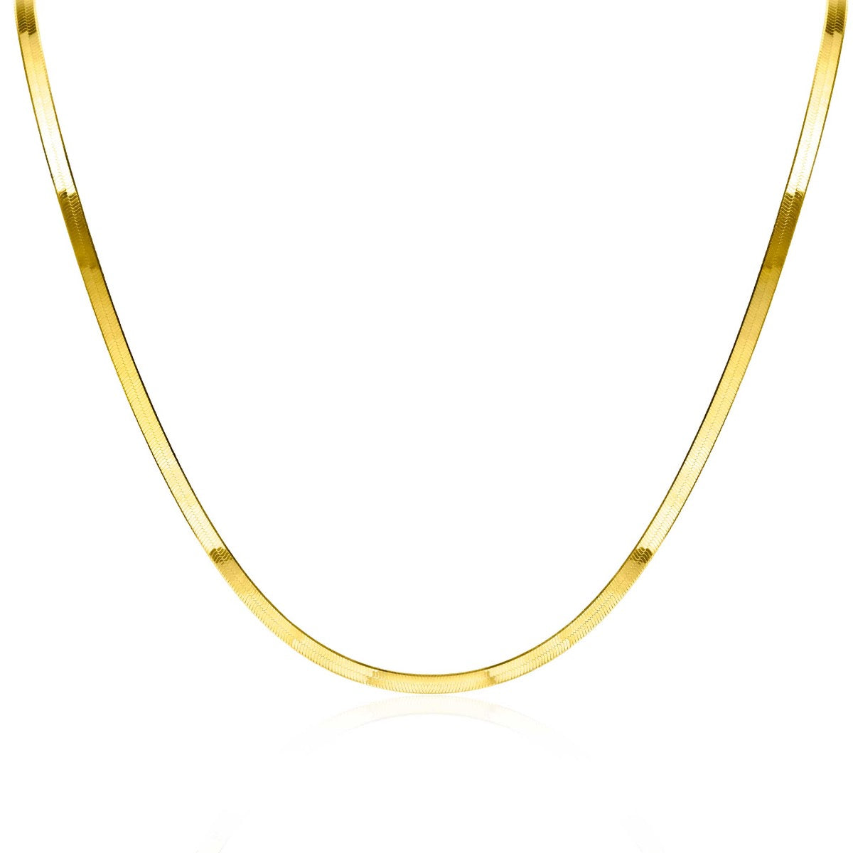 Gouden ketting met een gladde, gebogen vorm en subtiele segmenten.