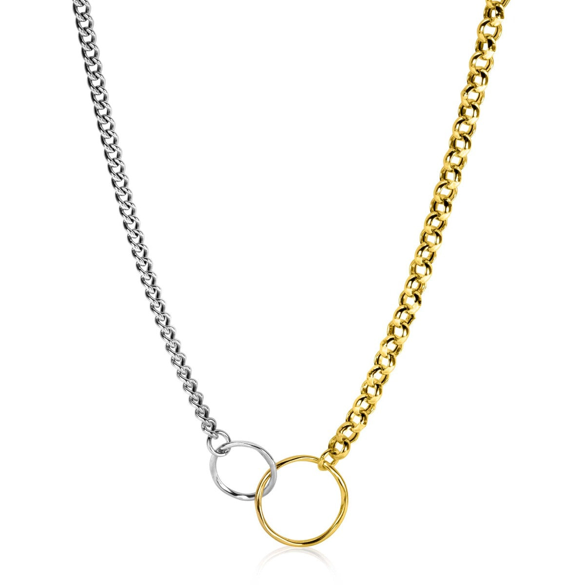 Zilveren ketting met een combinatie van een zilveren en gouden schakel, voorzien van een ronde hanger.