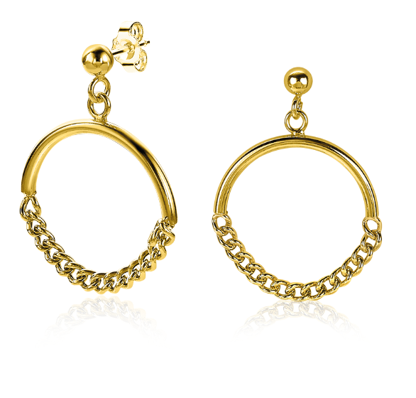 Gouden oorbellen met een ronde ring en een schakelkettinkje, afgewerkt met een glanzende laag.