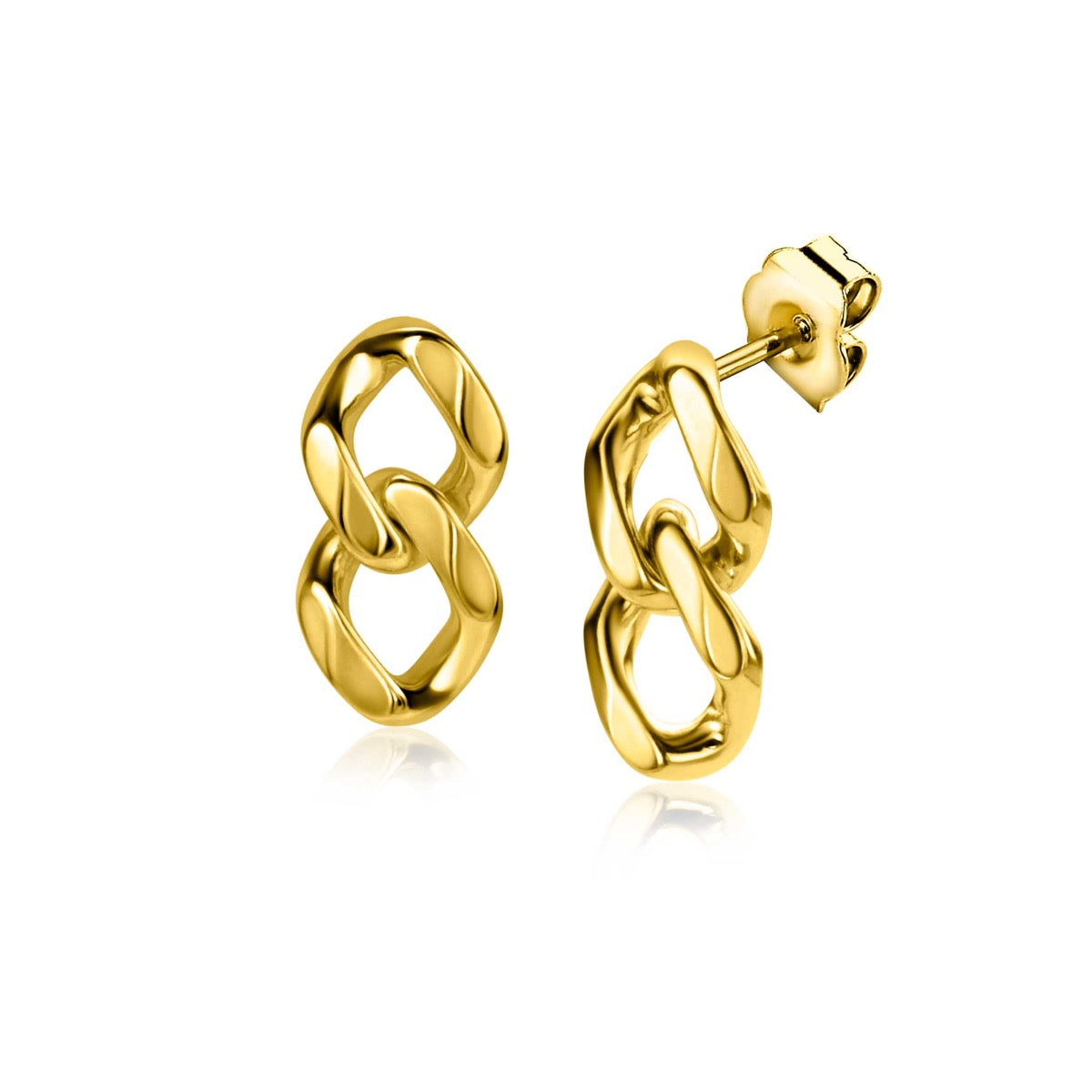 Gouden, geplateerde oorbellen met een schakeldesign en een glanzende afwerking.