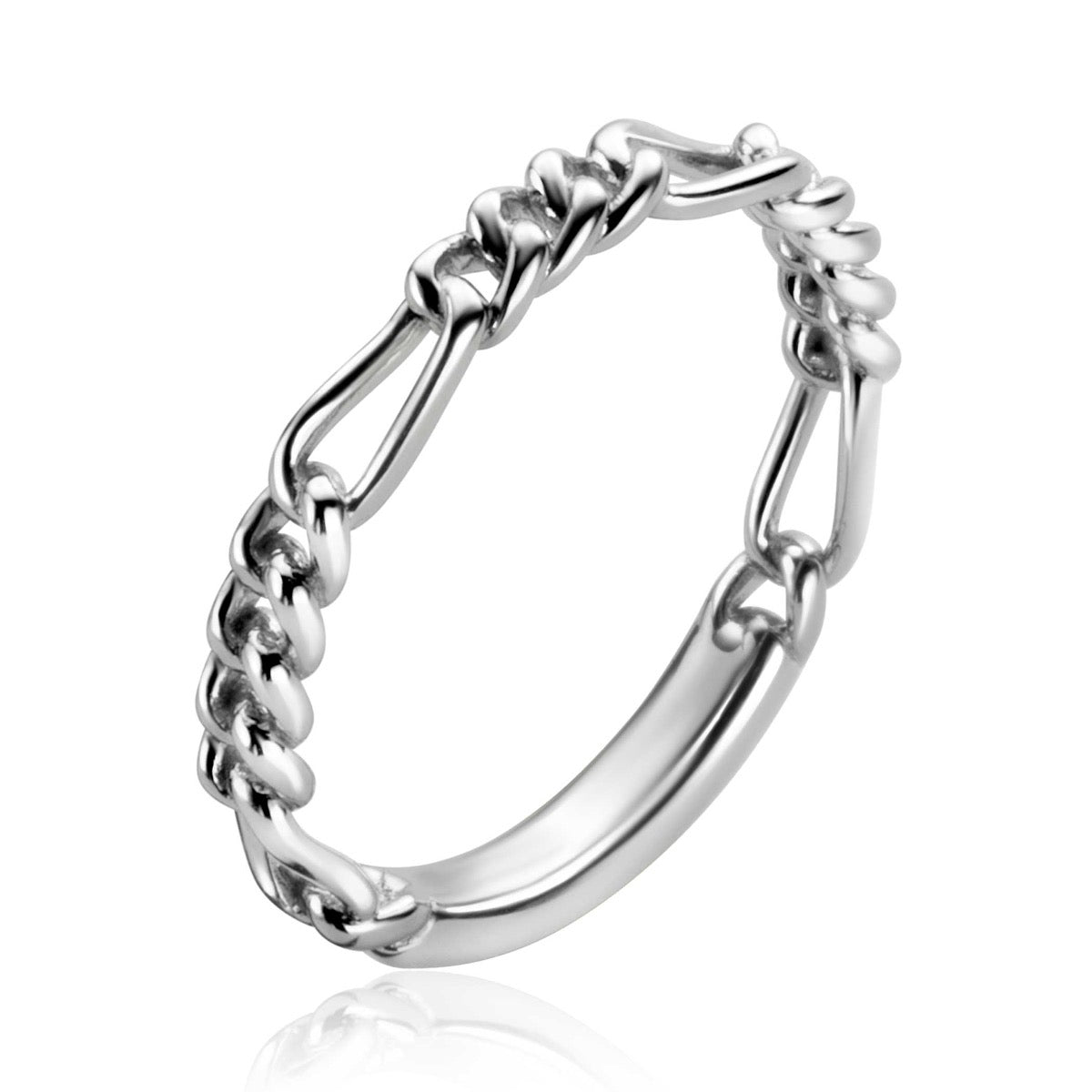 Zilveren ring met een schakelpunt ontwerp en glanzende afwerking.