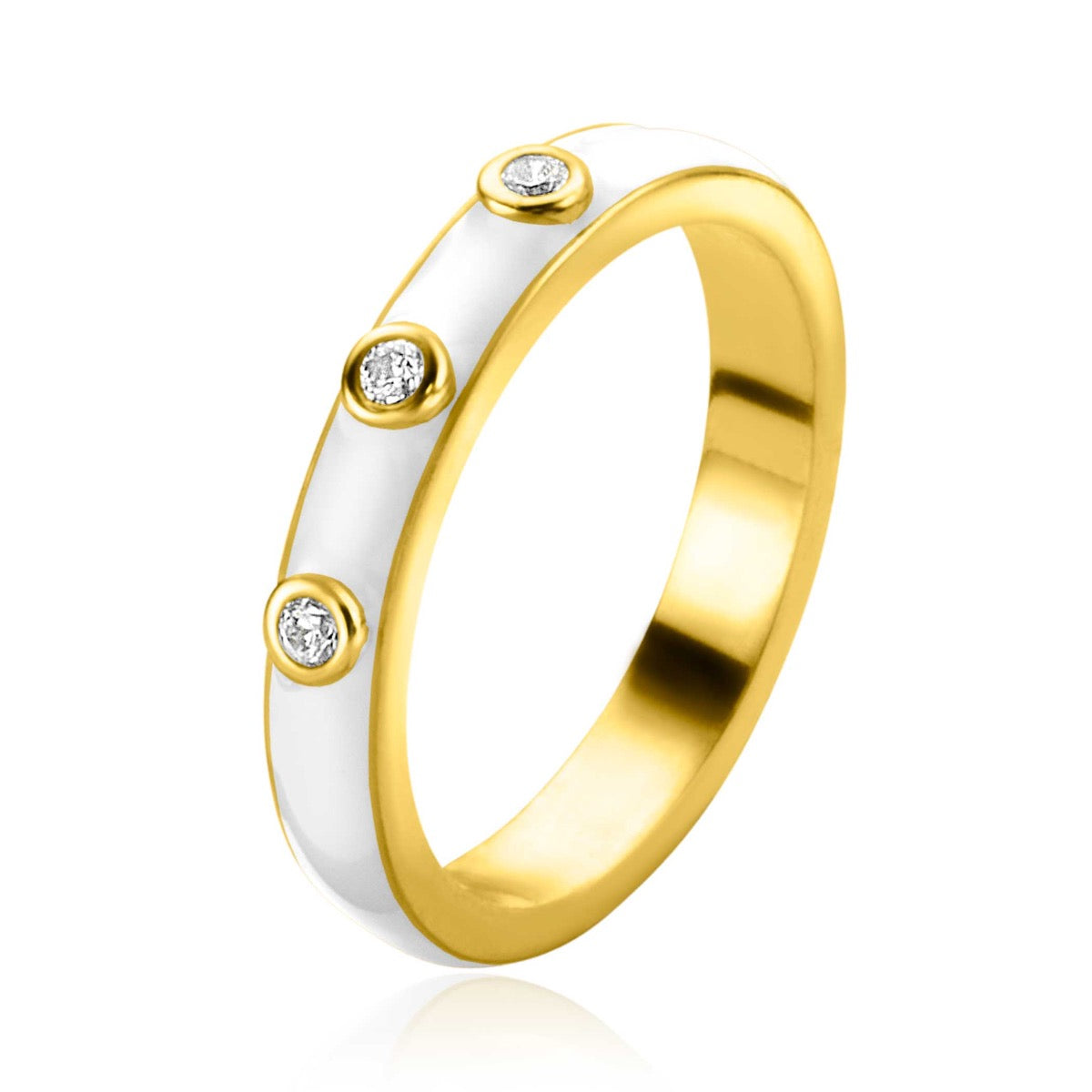 Gouden ring met witte emaille en drie kleine, sprankelende steentjes.